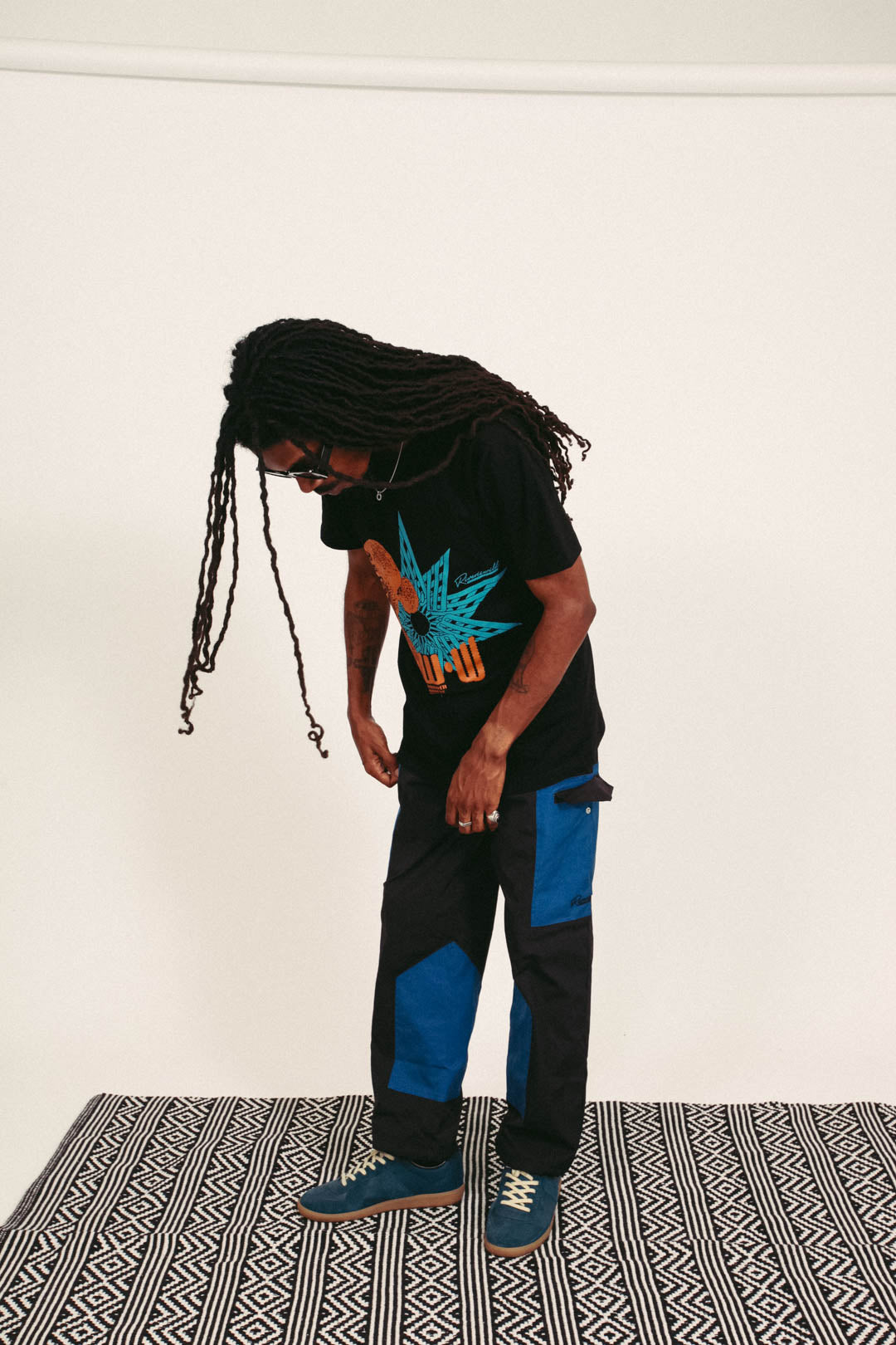 WONDER PT.1 TEE (BLACK)