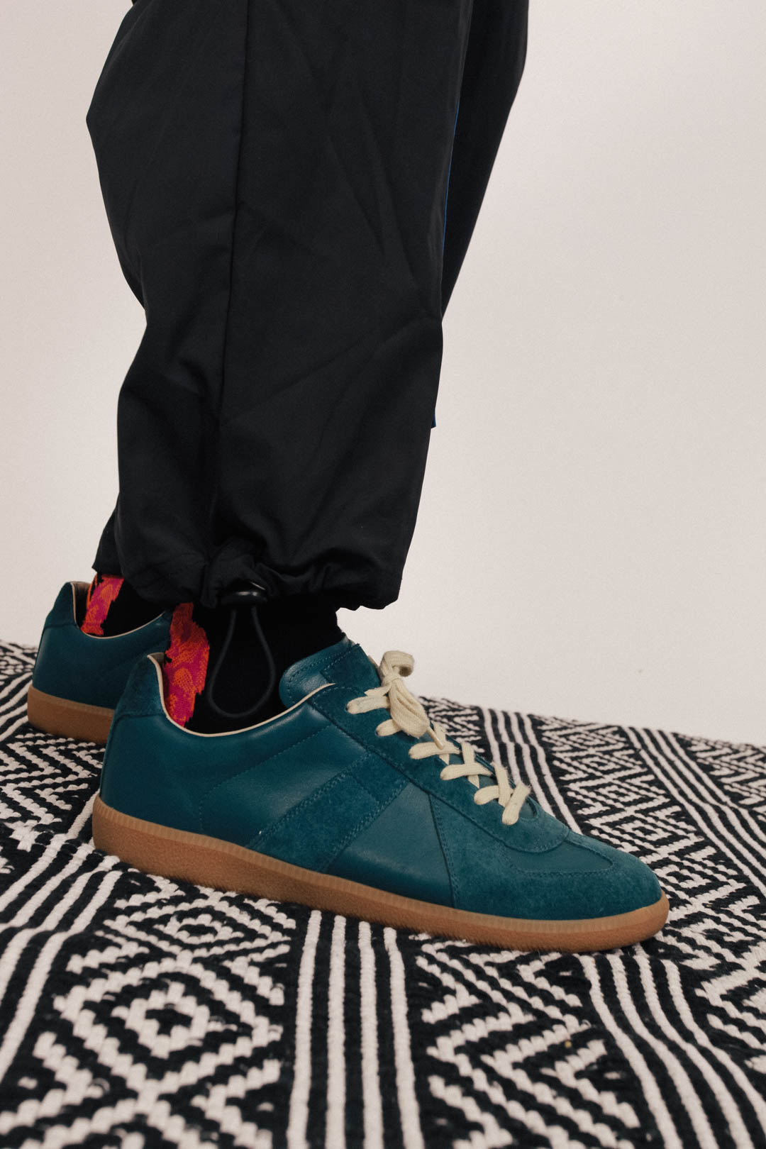 RIVER CARGO VERSION 002 (BLACK/BLUE)