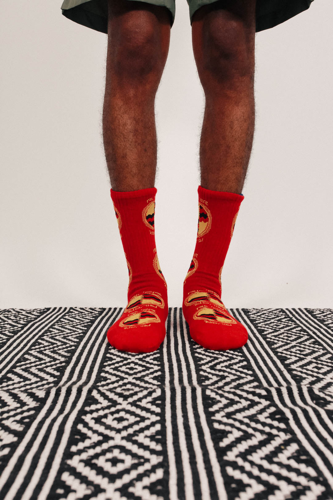 LEGEDIZE LENS SOCKS (BURGUNDY)