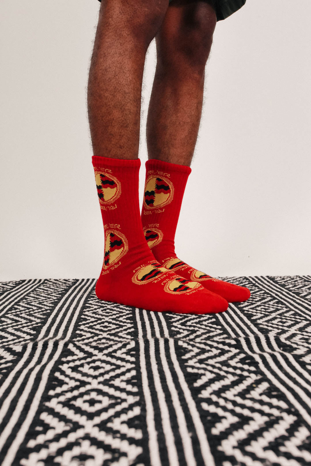 LEGEDIZE LENS SOCKS (BURGUNDY)