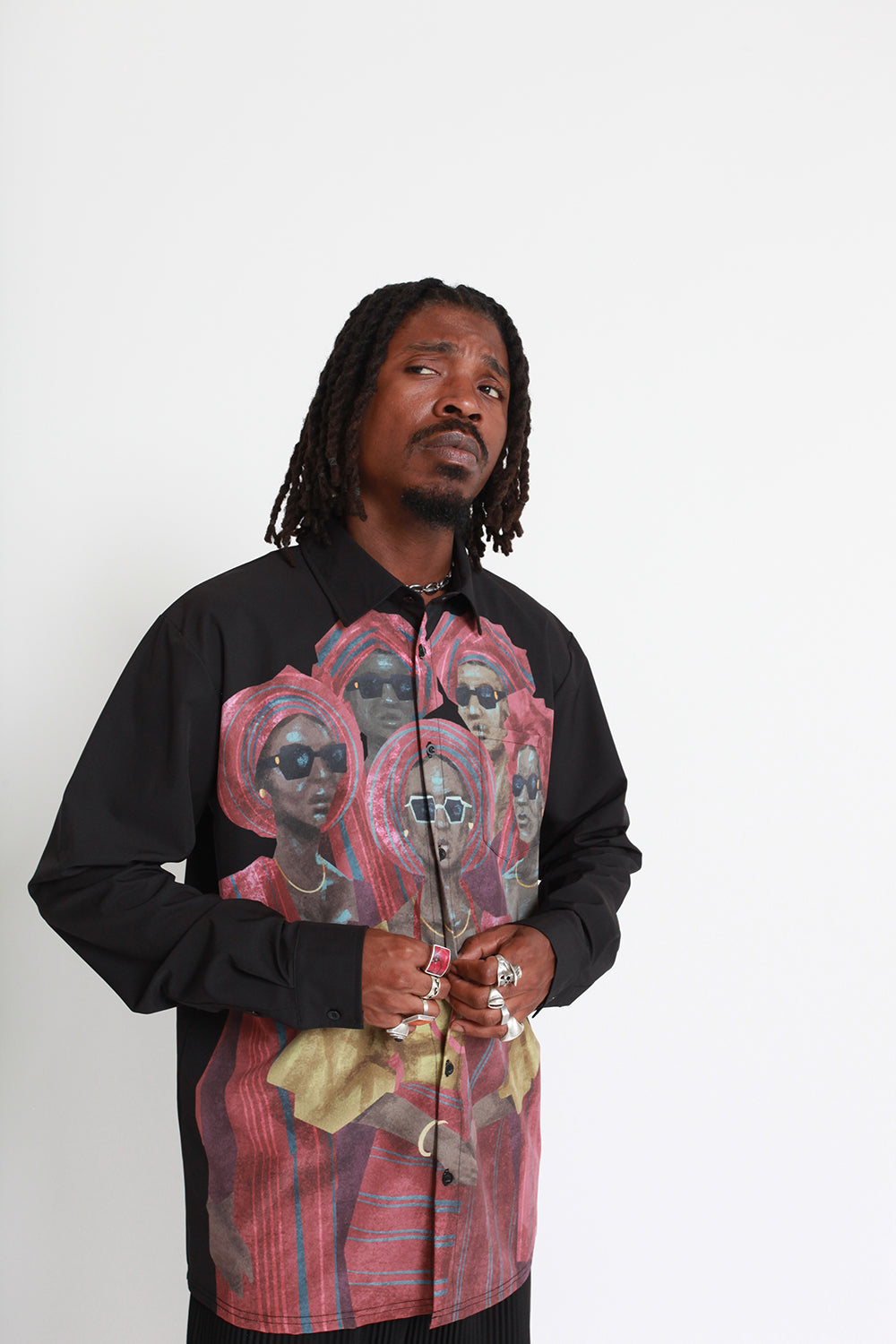 ENTOURAGE BUTTON UP (BLACK)