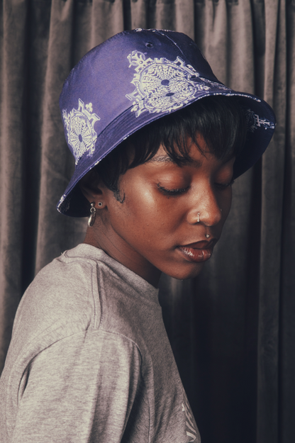 BLUE BUCKET HAT (BLUE)